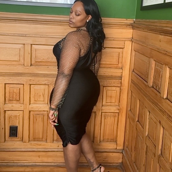 Elegant Body Suit - Picture 6 of 9